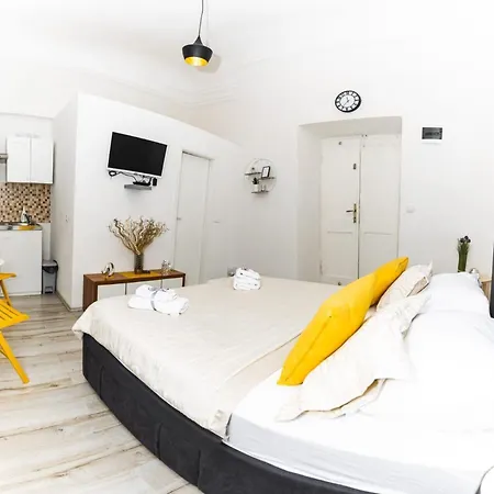 Heart Of Old Town Apartment *