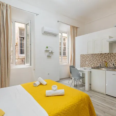 Heart Of Old Town Apartment *