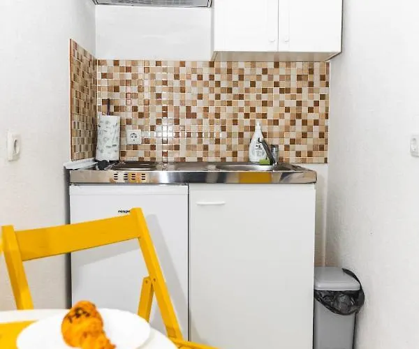 Lovro Apartament *