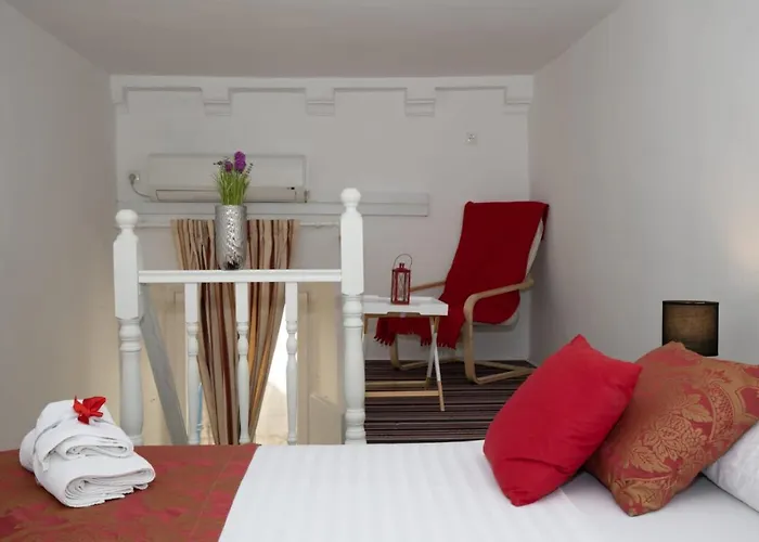 Lovro Studio Apartments